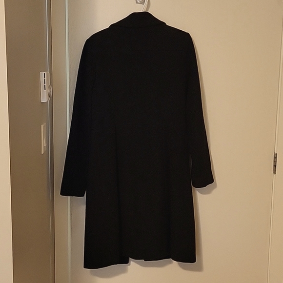 Ricki's Topcoat - Picture 2 of 3